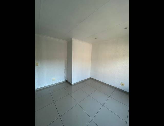 2 BEDROOM PROPERTY TO RENT IN ANNLIN